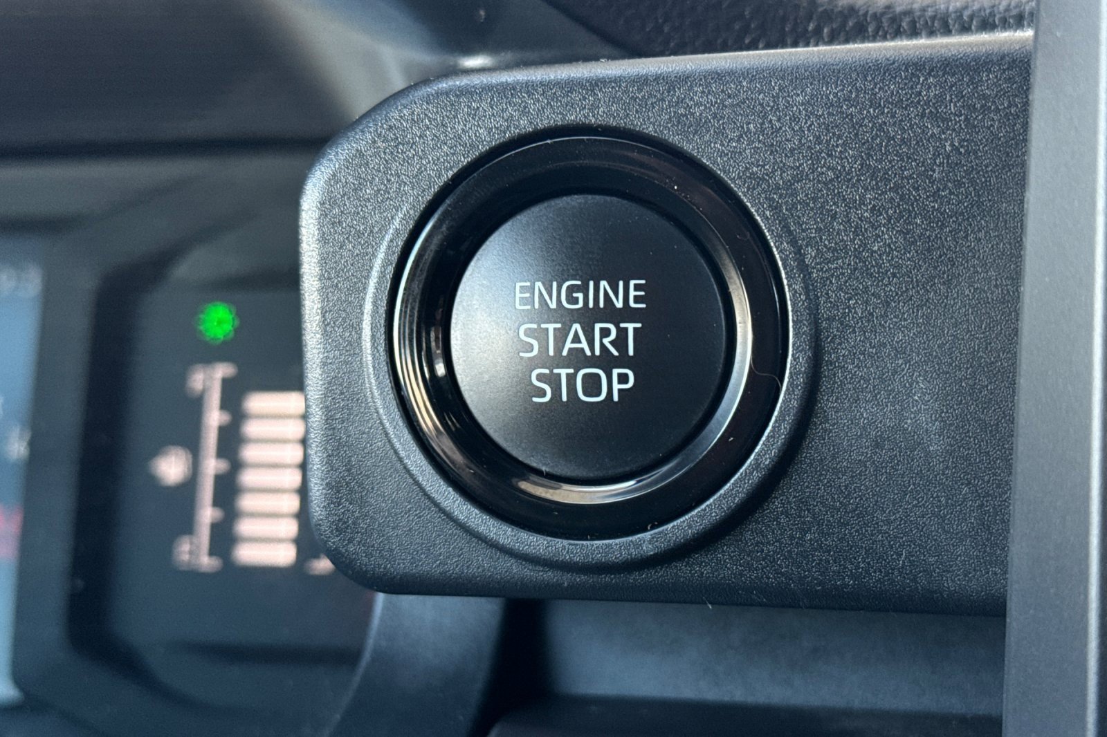 Used 2024 Toyota Tacoma SR5 image 21