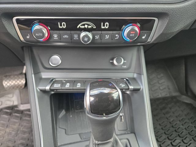 Used 2020 Audi Q3 2.0T Prestige w/ Prestige Package AWD/4WD image 17