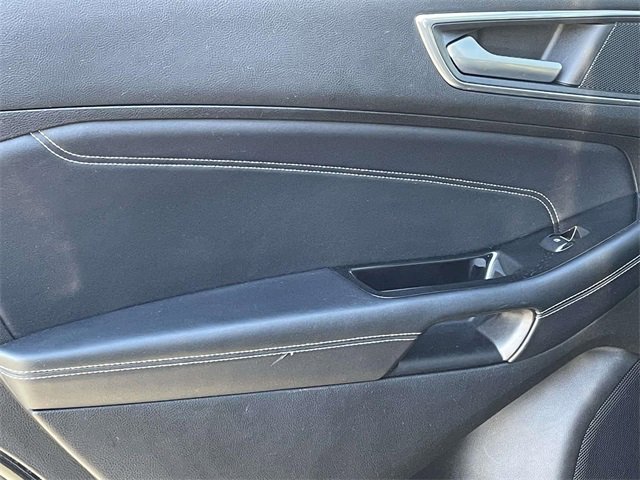 Certified 2018 Ford Edge Titanium w/ Equipment Group 301A image 10