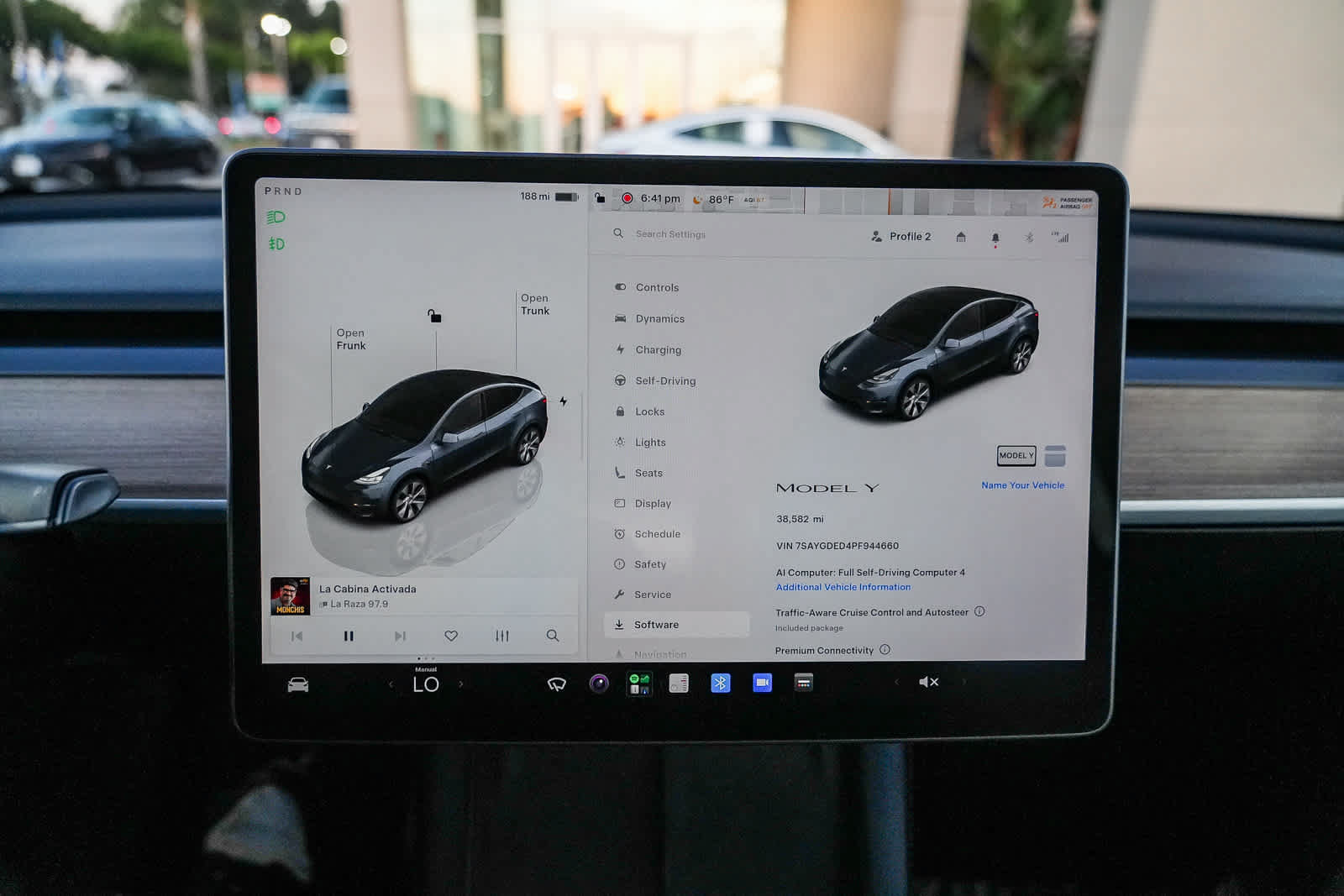 Used 2023 Tesla Model Y 2WD image 22