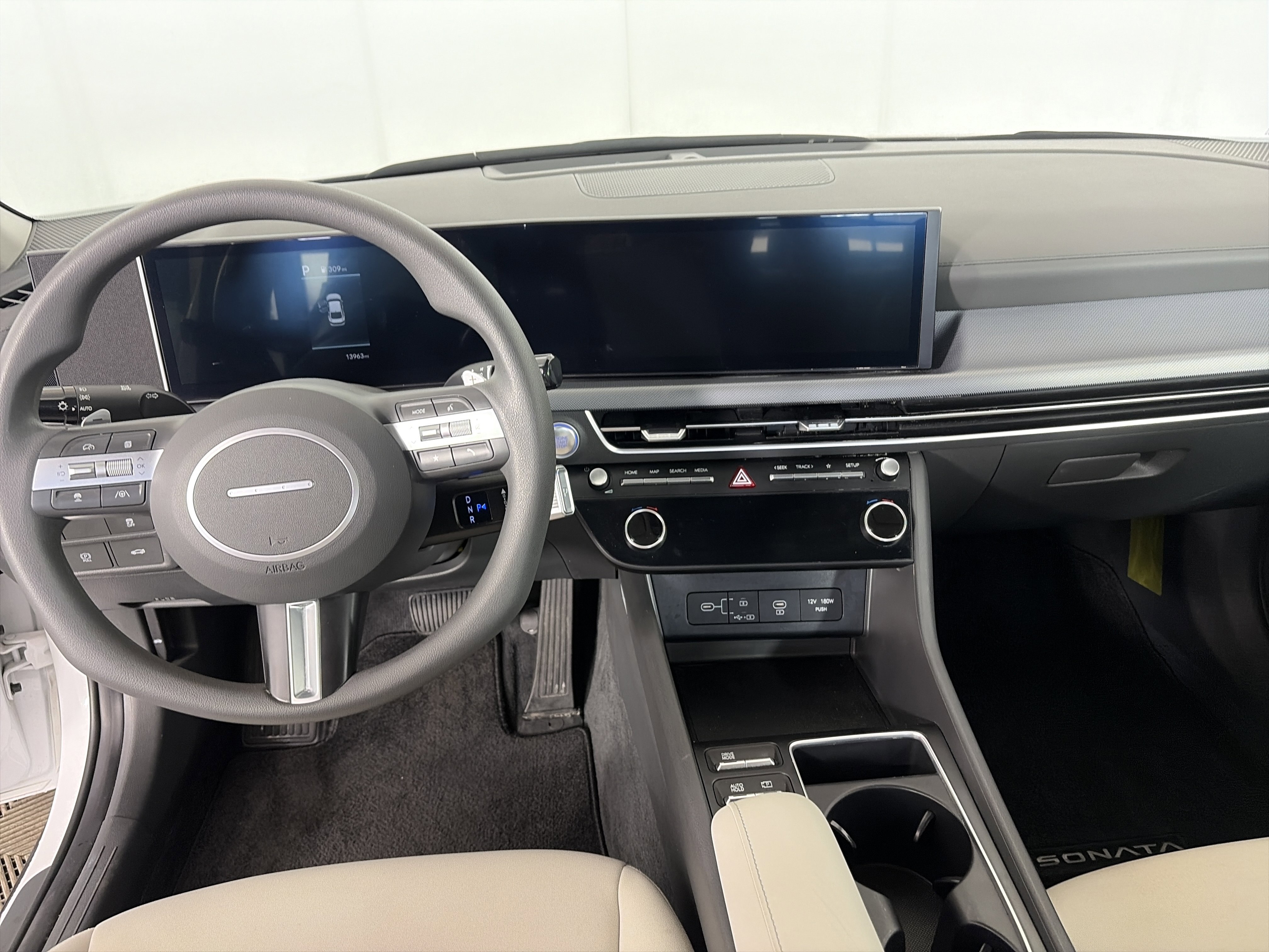 Used 2024 Hyundai Sonata SEL image 3