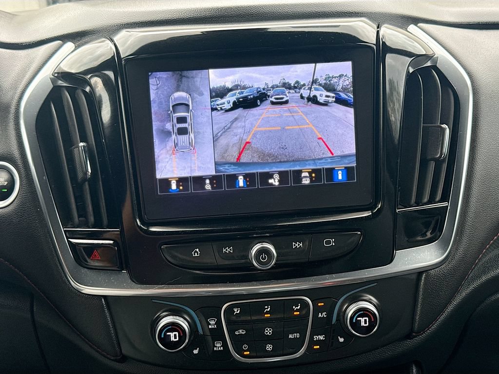 Used 2023 Chevrolet Traverse RS FWD image 14