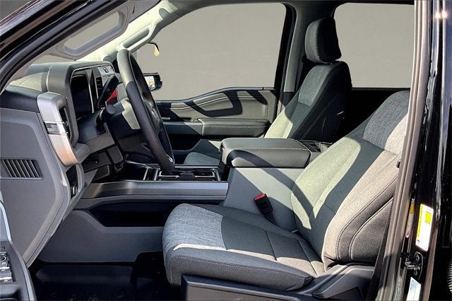 New 2026 Ford F250 XLT w/ XLT Premium Package image 8