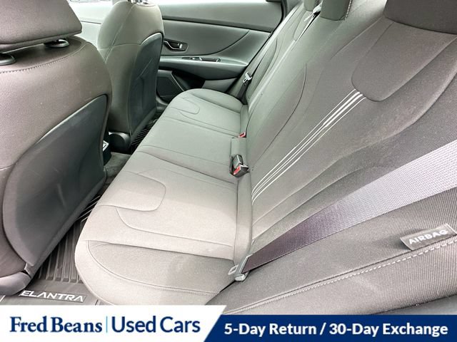 Used 2025 Hyundai Elantra SEL FWD image 29
