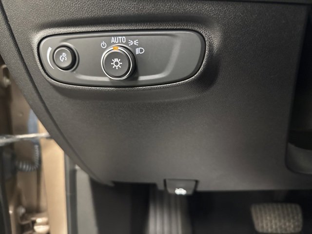 Used 2019 Chevrolet Equinox LT image 23