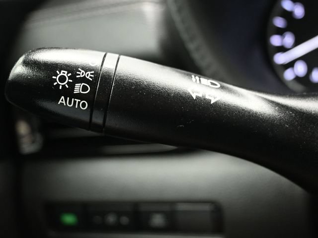 Used 2024 Nissan Sentra SV FWD image 25