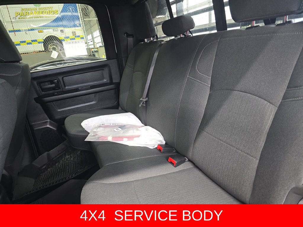 Used 2024 RAM 2500 Tradesman w/ Chrome Appearance Group AWD/4WD image 14