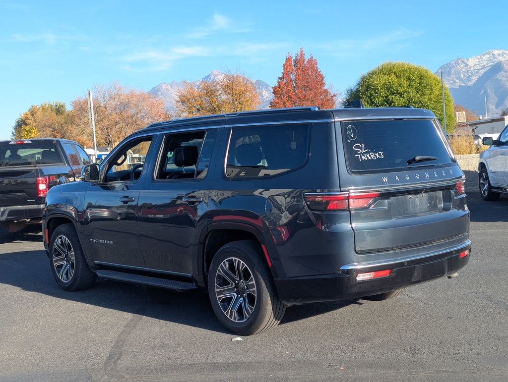 Used 2024 Jeep Wagoneer Series II w/ Flexible Seating Group image 7