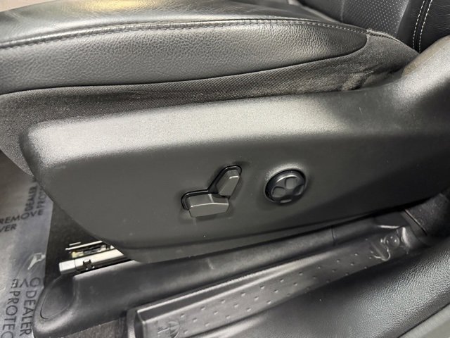 Used 2021 Chrysler Pacifica Touring-L w/ Uconnect Theater Family Group image 21