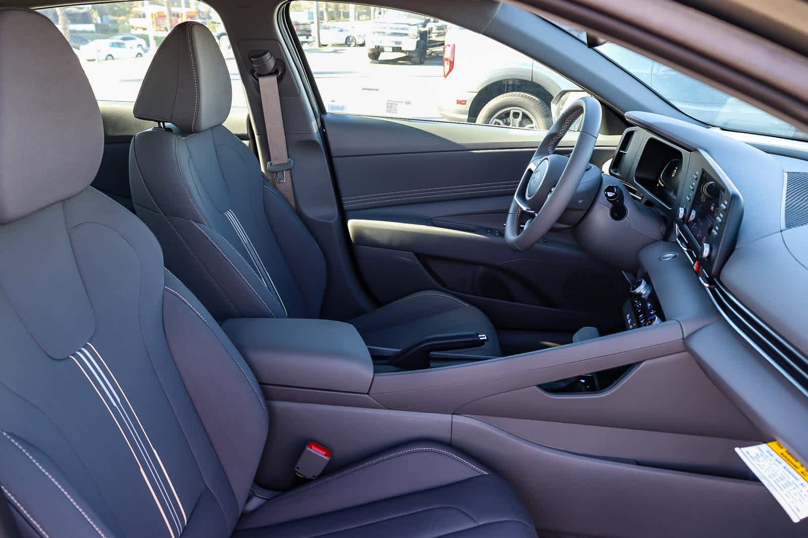 New 2025 Hyundai Elantra Sport image 21