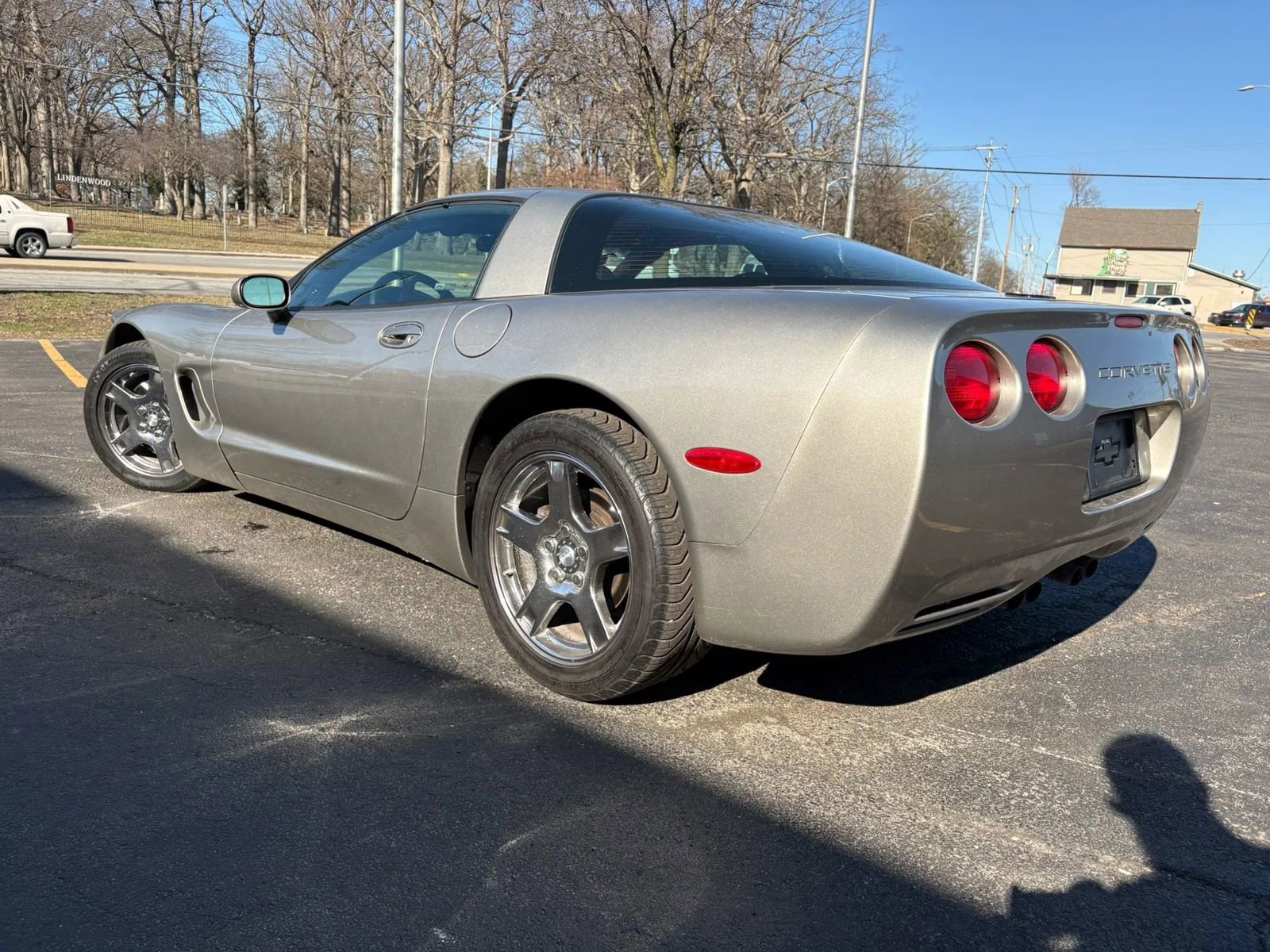 Used 1998 Chevrolet Corvette Coupe 2D w/ Performance Handling Pkg image 5