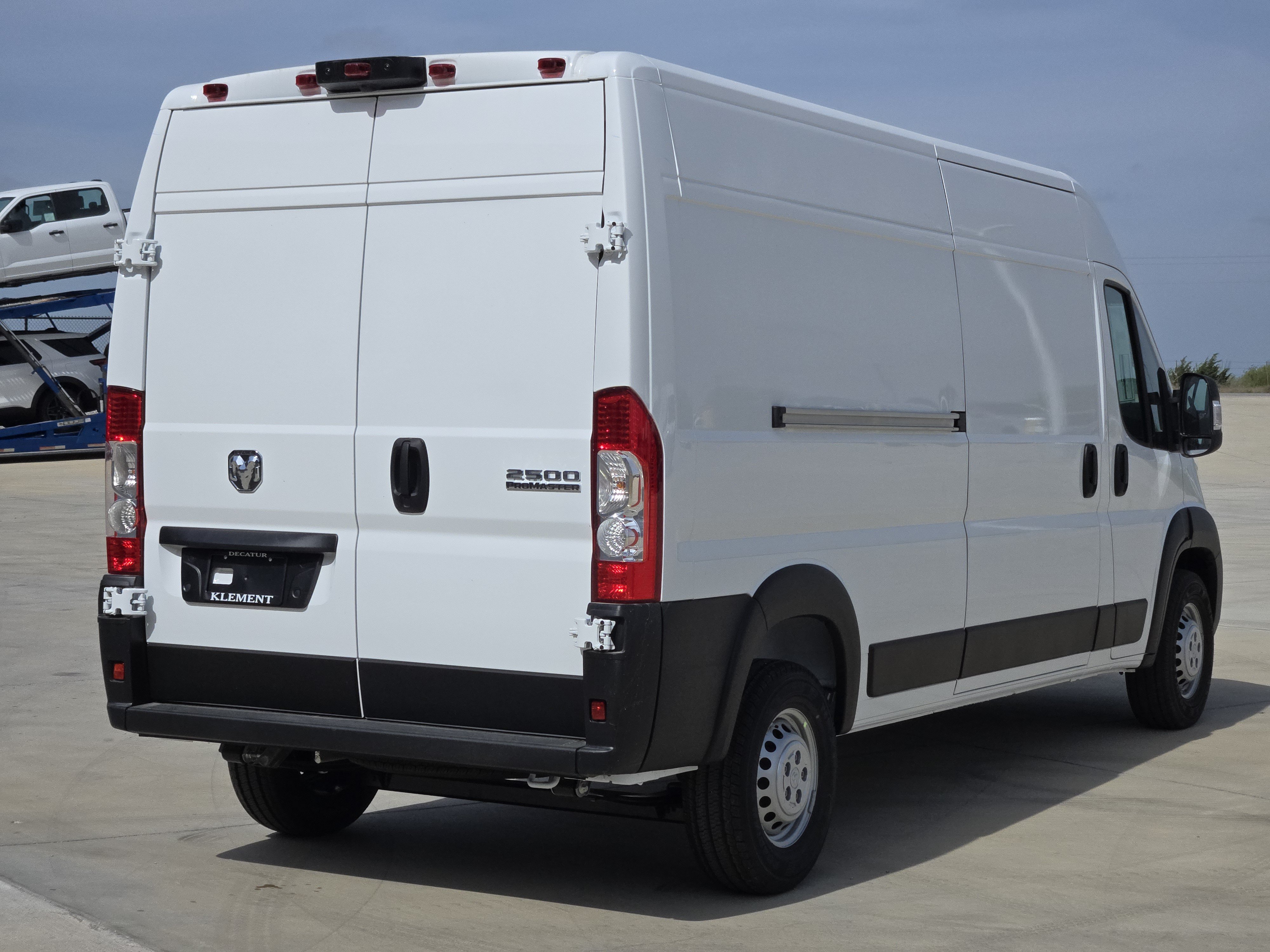 New 2026 RAM ProMaster 2500 w/ Convenience Group FWD image 4