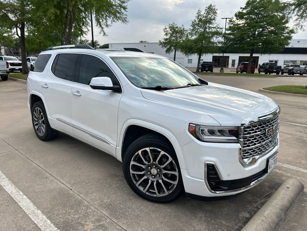 Used 2020 GMC Acadia Denali w/ Technology Package FWD image 3