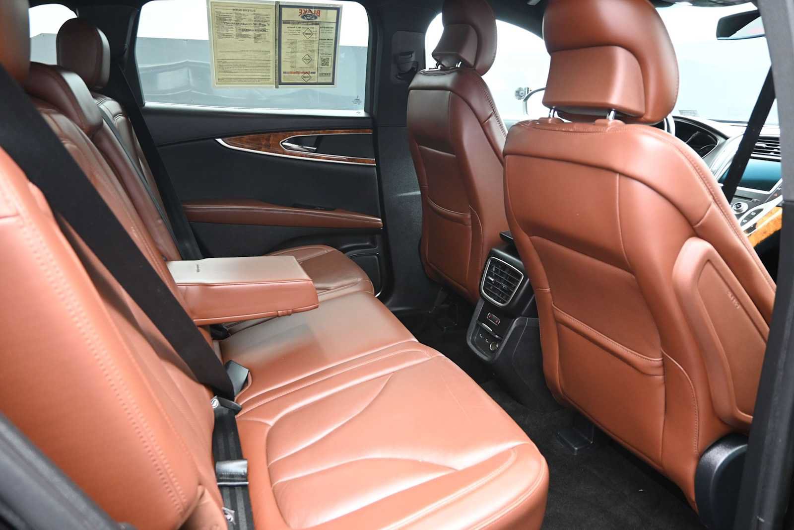 Used 2016 Lincoln MKX Reserve w/ Driver Assistance Package AWD/4WD image 18