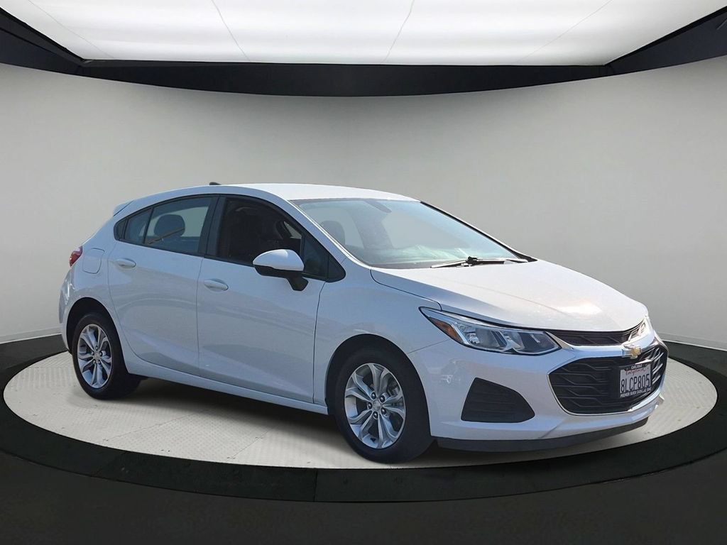 Certified 2019 Chevrolet Cruze LS w/ LS Convenience Package FWD image 3