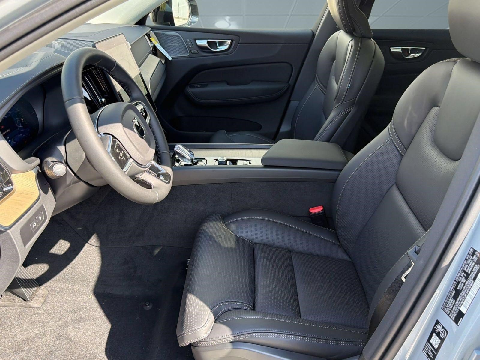 New 2026 Volvo XC60 T8 Ultra w/ Climate Package AWD/4WD image 5