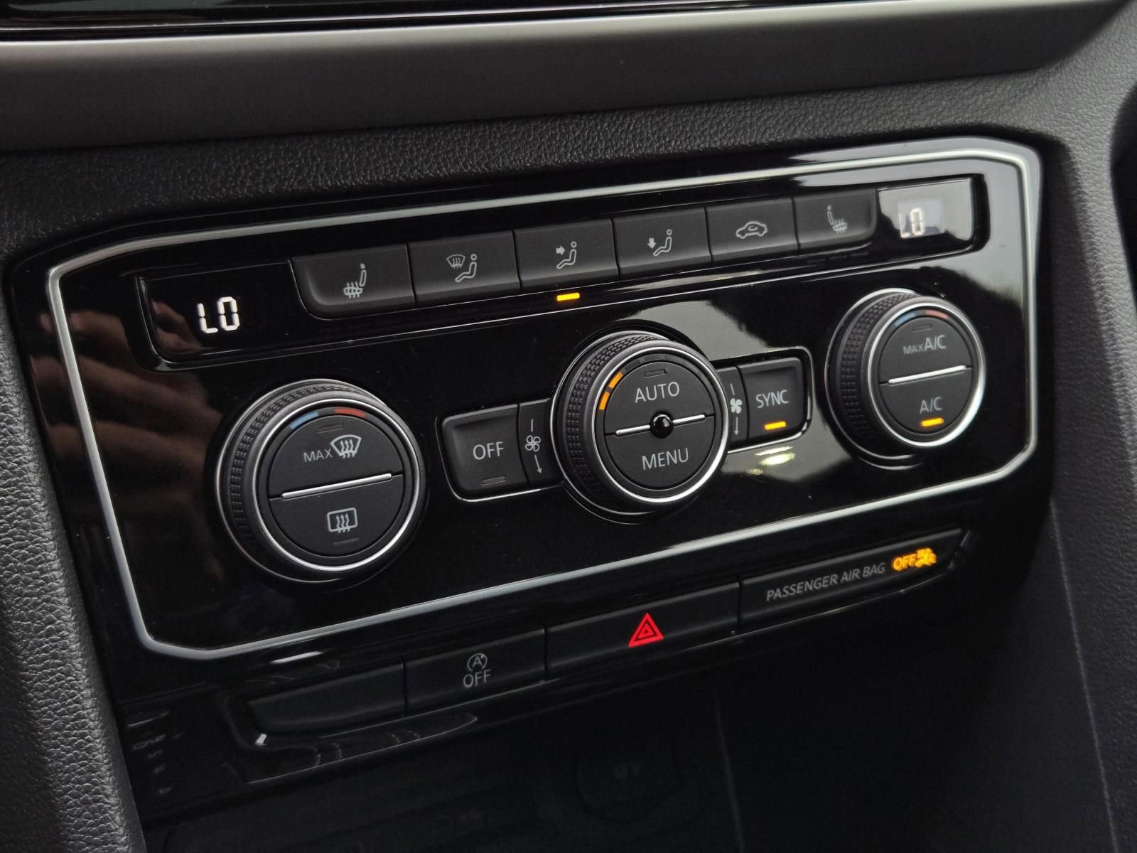 Used 2022 Volkswagen Atlas Cross Sport SEL R-Line w/ Cross Sport MDO Package image 27