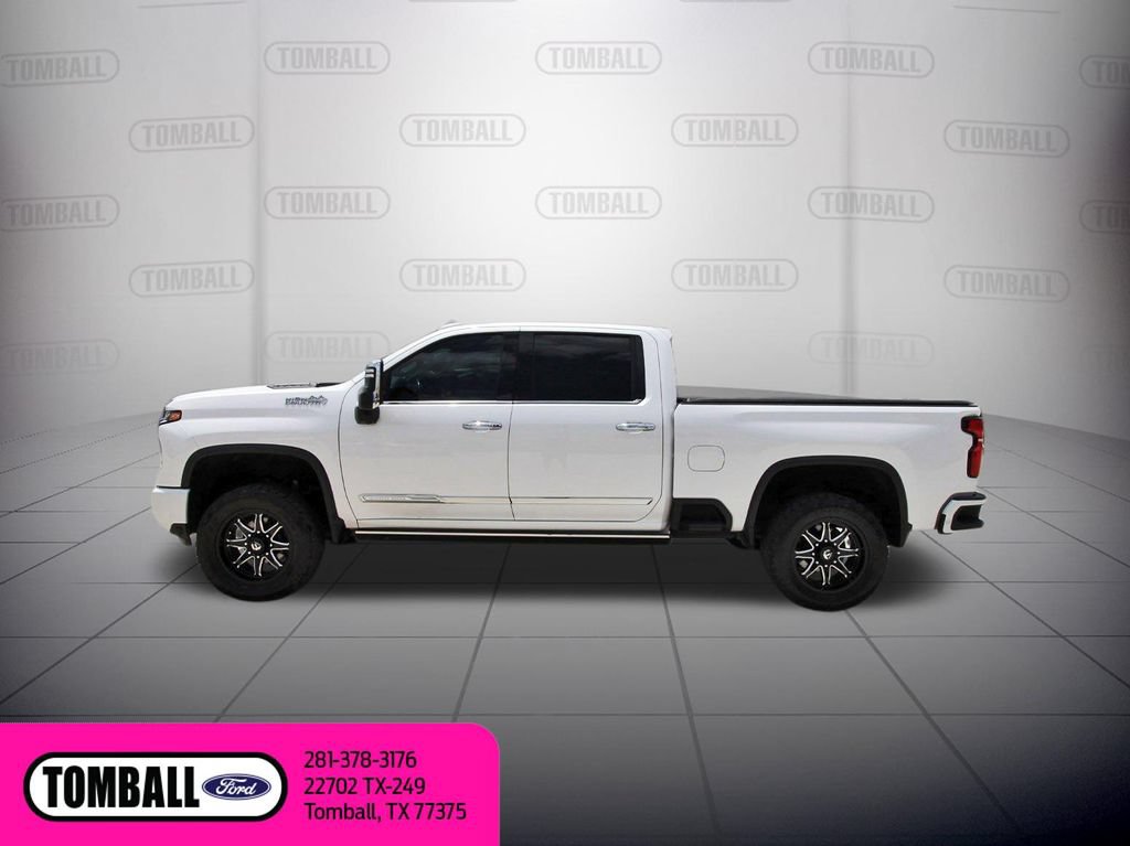 Used 2024 Chevrolet Silverado 2500 High Country w/ Technology Package AWD/4WD image 5