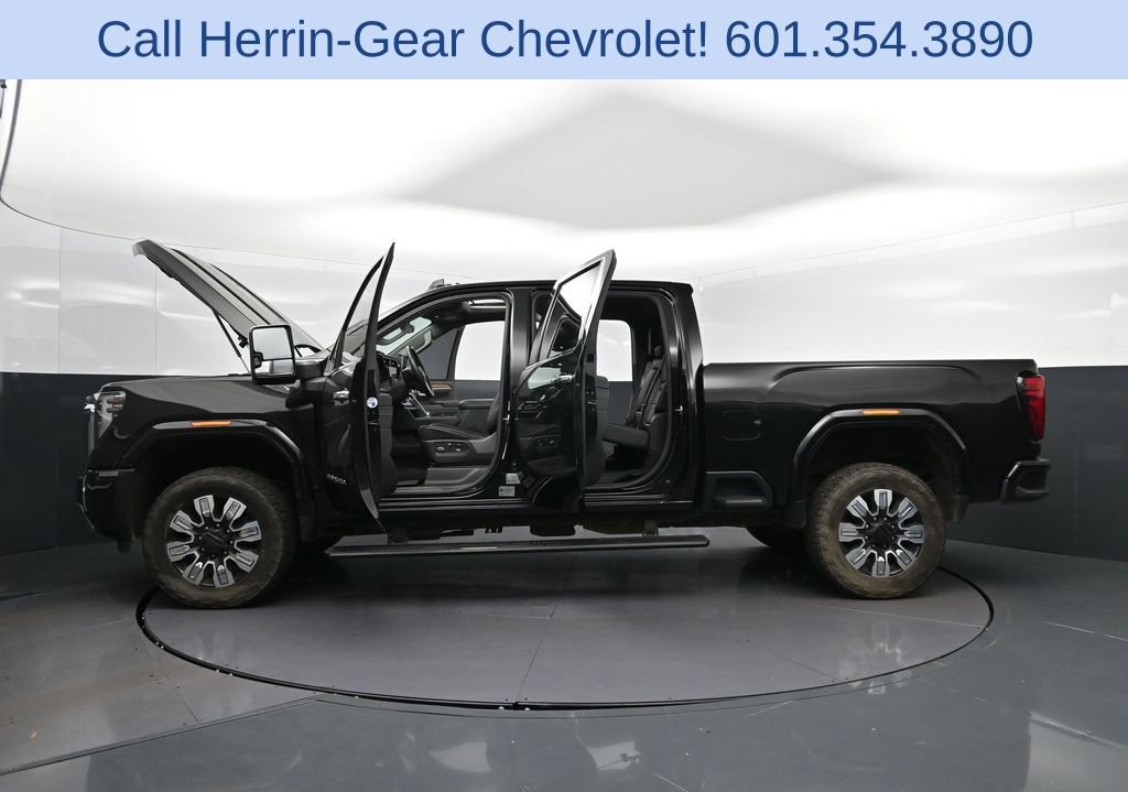 Used 2024 GMC Sierra 3500 Denali w/ Denali Reserve Package image 51