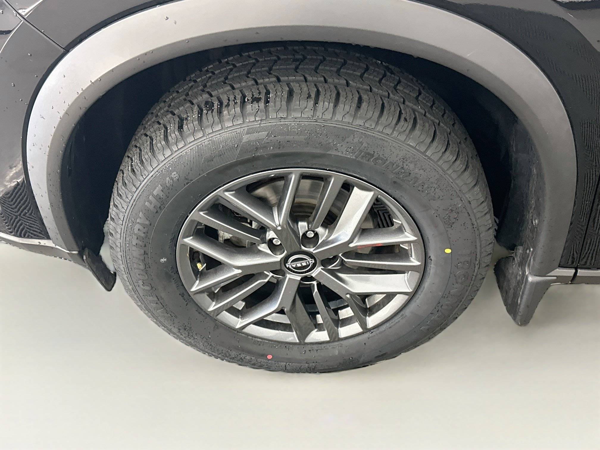 Used 2024 Nissan Rogue S AWD/4WD image 11