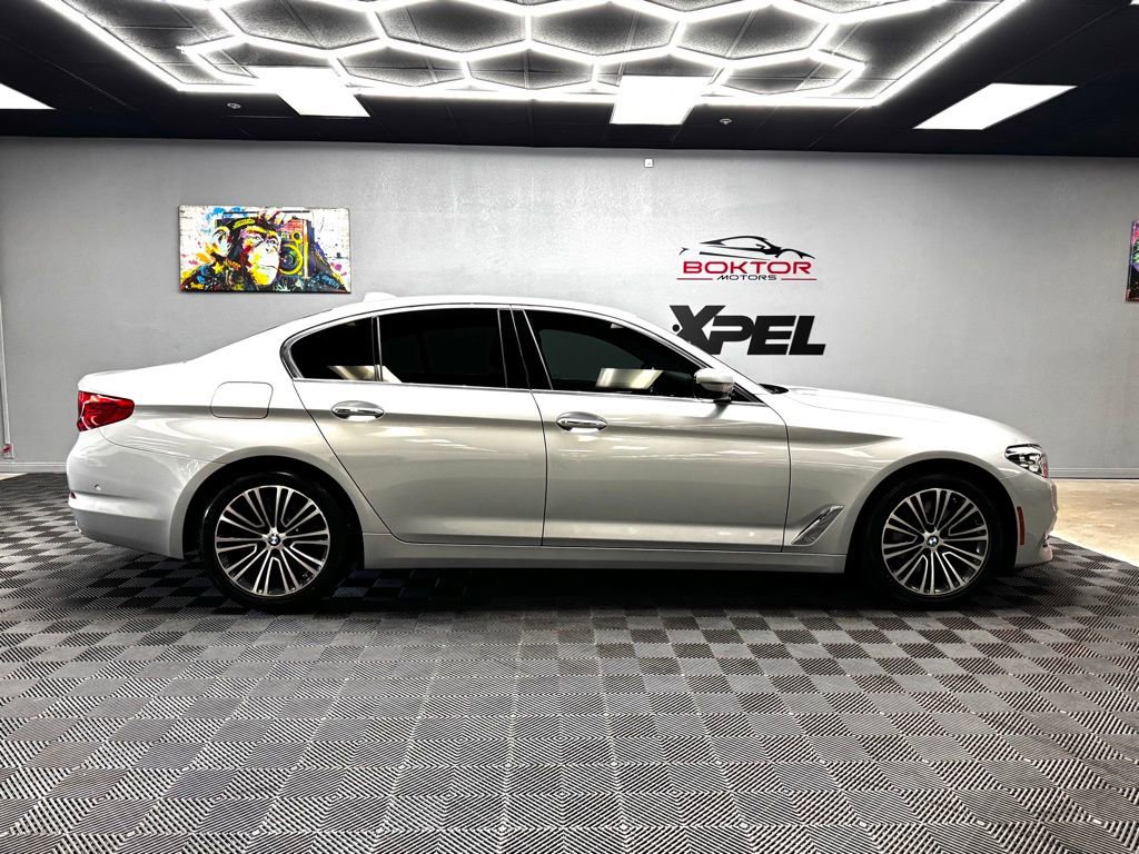 Used 2018 BMW 540i xDrive image 16