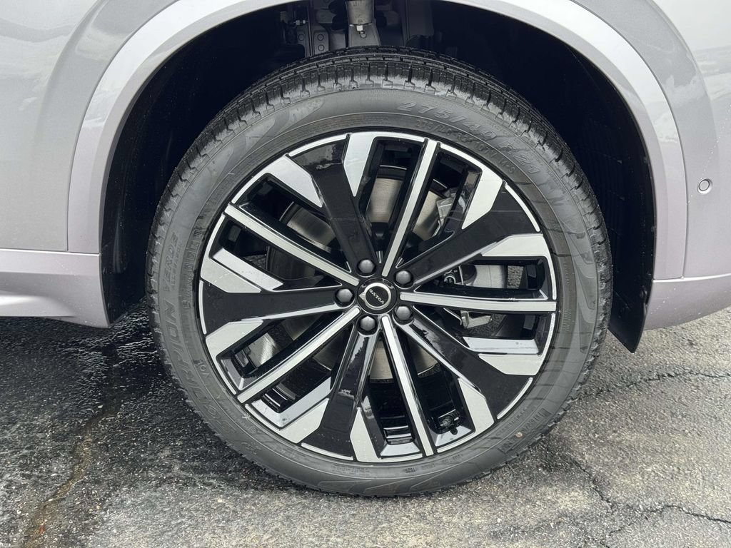 New 2026 Volvo XC90 T8 Plus w/ Protection Package Premier AWD/4WD image 26