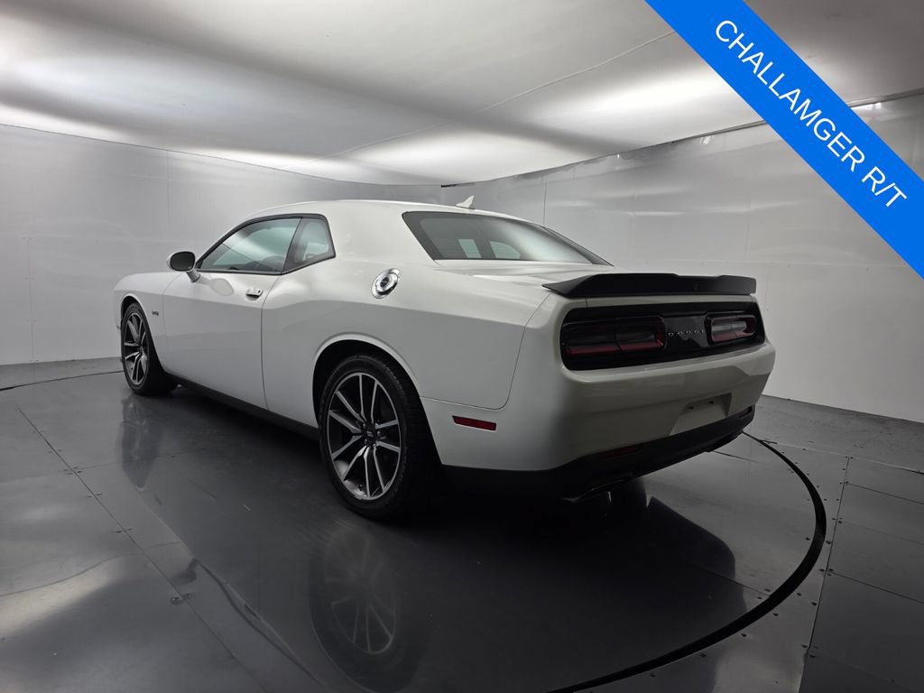 Used 2023 Dodge Challenger R/T RWD image 6
