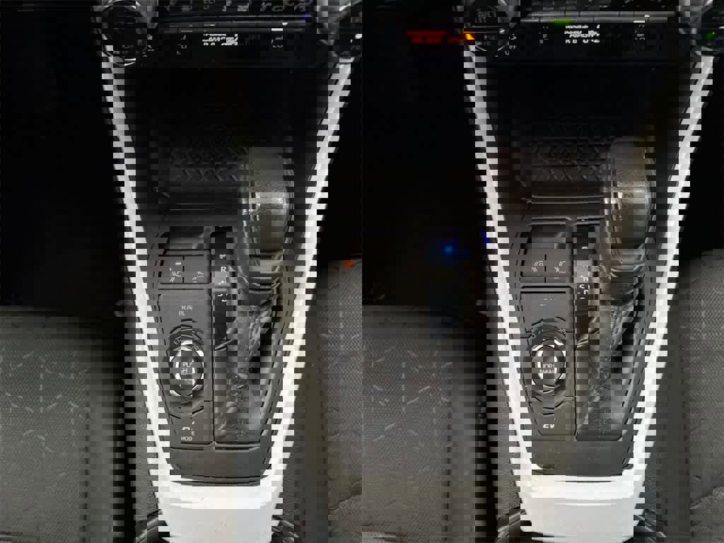 Used 2021 Toyota RAV4 XLE w/ Convenience Package image 33