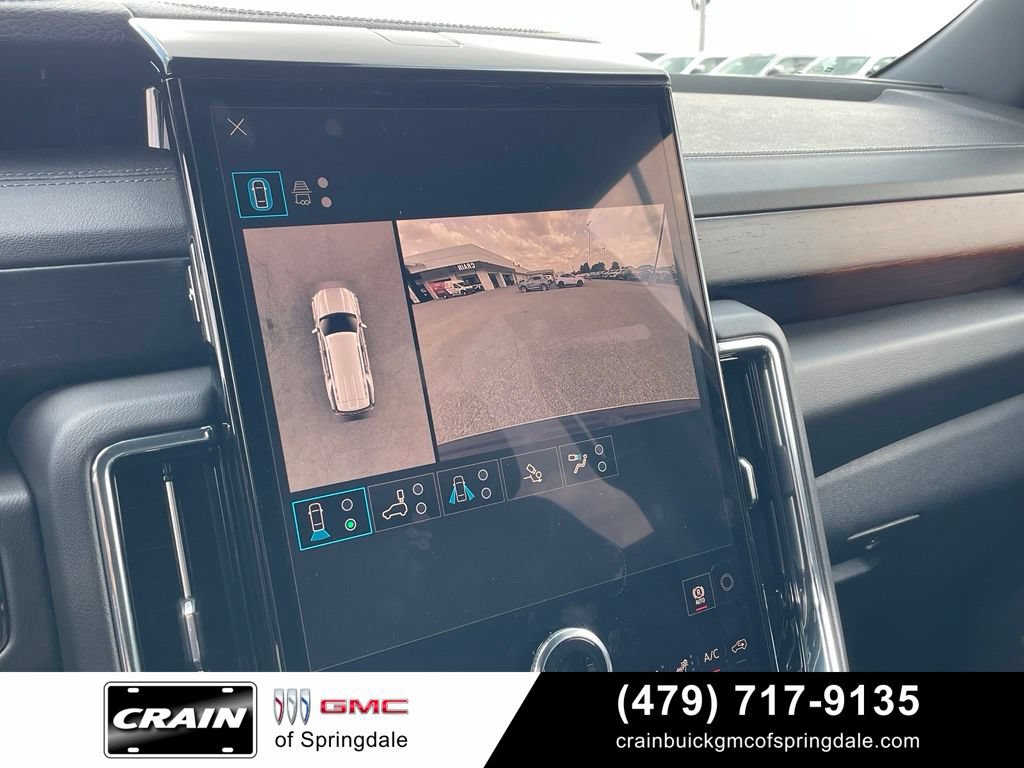 Used 2026 GMC Yukon Denali w/ Advanced Technology Package AWD/4WD image 18