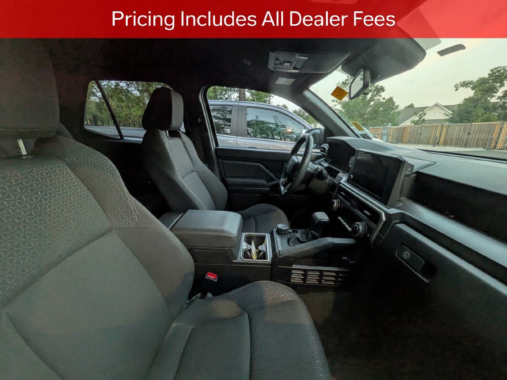 Used 2025 Toyota 4Runner SR5 AWD/4WD image 10