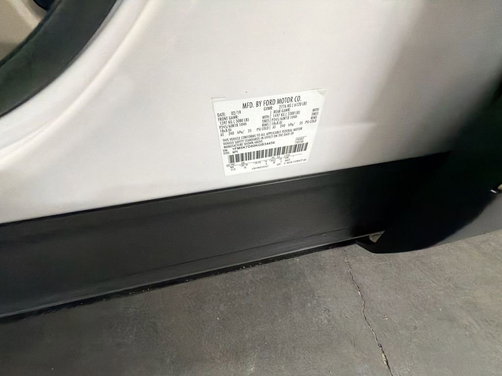 Used 2019 Ford Explorer XLT w/ Equipment Group 202A FWD image 33