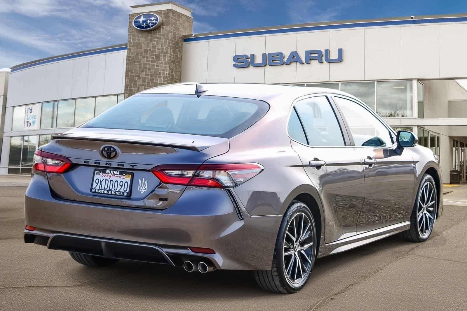 Used 2024 Toyota Camry SE w/ Audio Upgrade Package FWD video 2