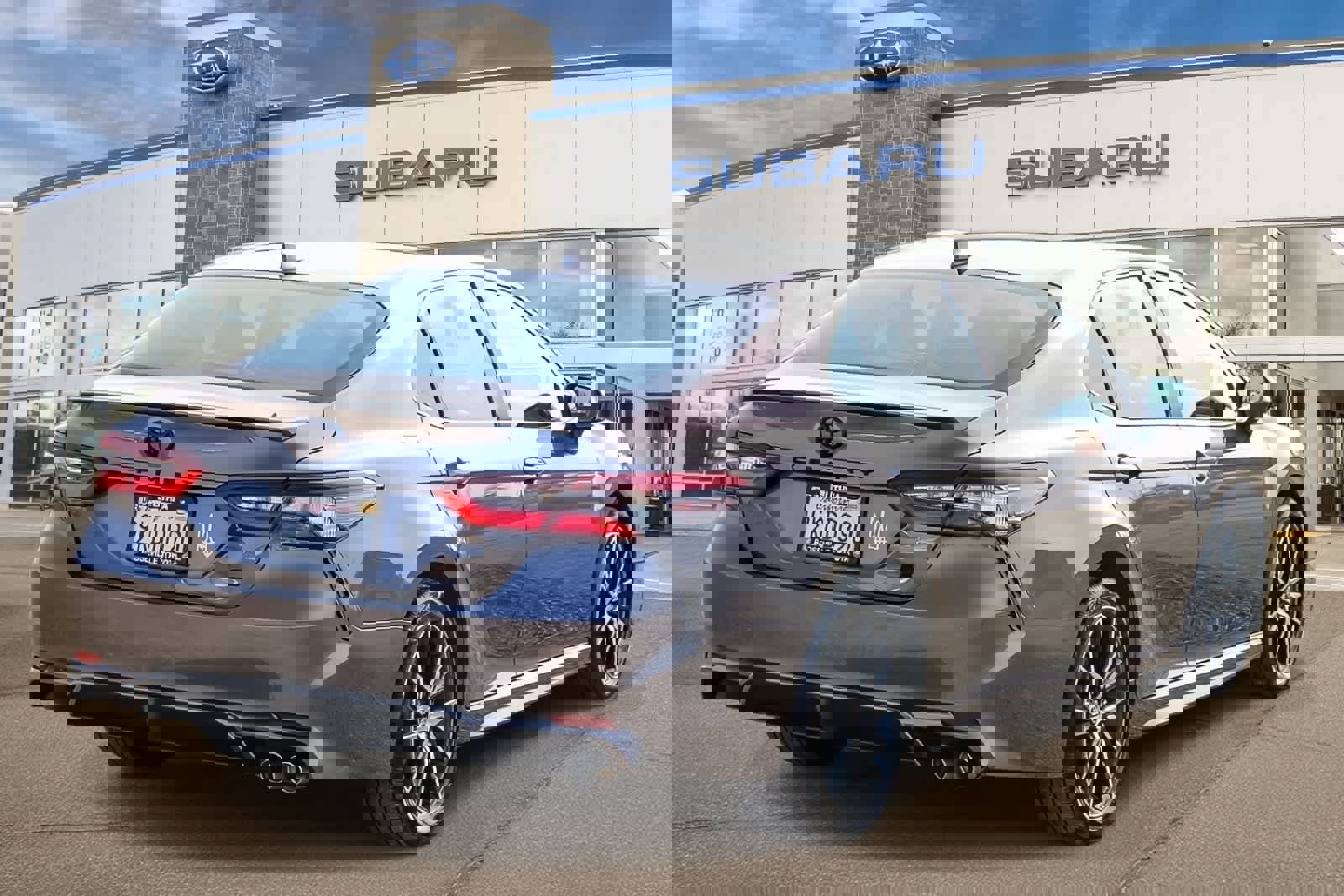 Used 2024 Toyota Camry SE w/ Audio Upgrade Package FWD image 2