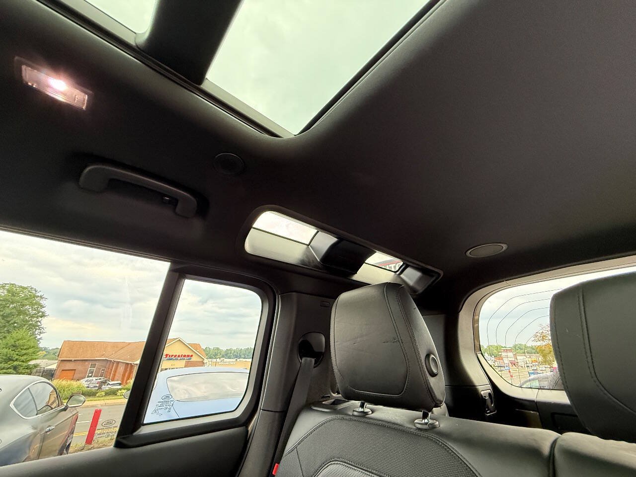 Used 2022 Land Rover Defender 110 X-Dynamic HSE AWD/4WD image 30