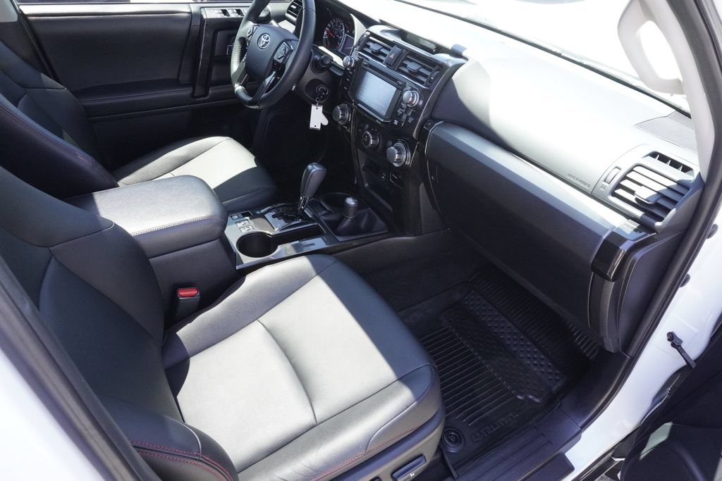 Used 2015 Toyota 4Runner Trail Premium AWD/4WD image 22