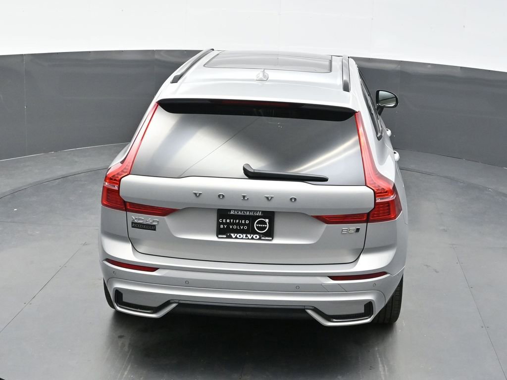 Used 2025 Volvo XC60 B5 Plus AWD/4WD image 35