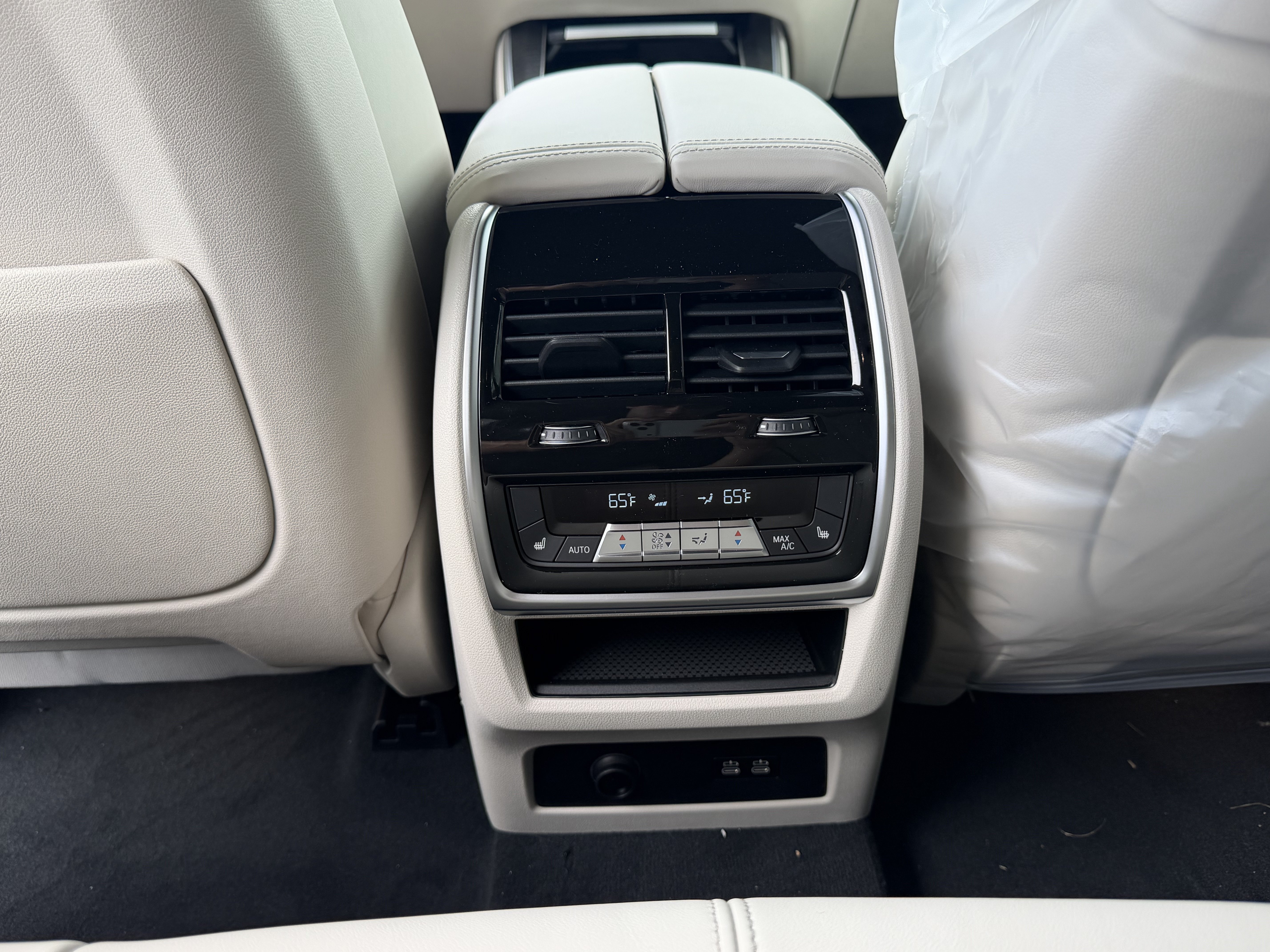 New 2026 BMW X5 M60i AWD/4WD image 18