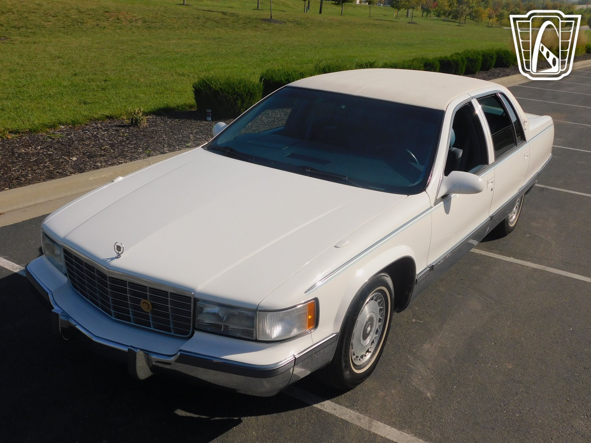 Used 1995 Cadillac Fleetwood Brougham RWD image 9