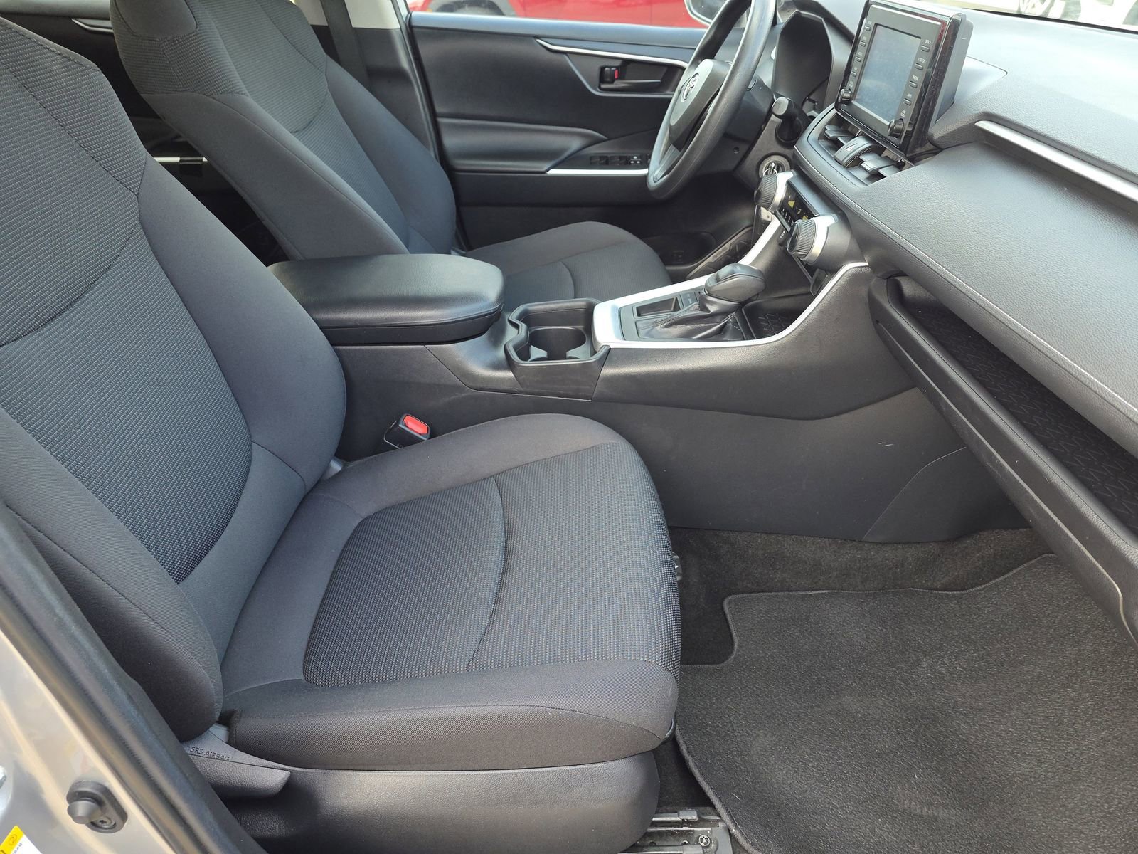 Used 2019 Toyota RAV4 LE image 12