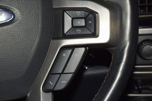 Used 2022 Ford F450 Platinum w/ FX4 Off-Road Package image 42