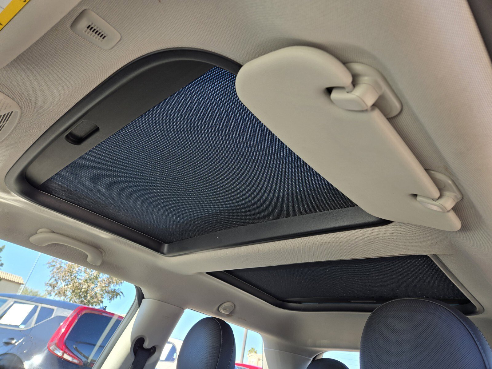 Used 2019 MINI Cooper 2-Door Hardtop image 11