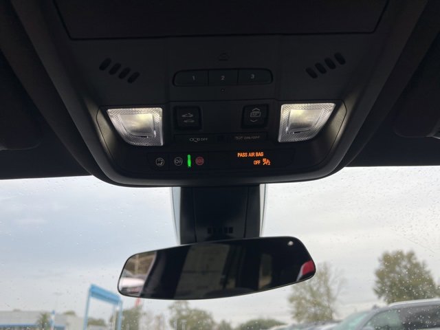 New 2025 Cadillac XT6 Luxury image 30