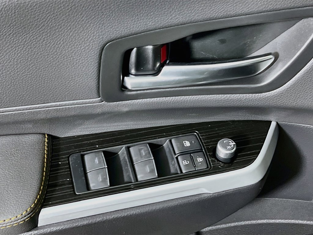 New 2026 Toyota Sienna XLE Woodland Edition AWD/4WD image 15