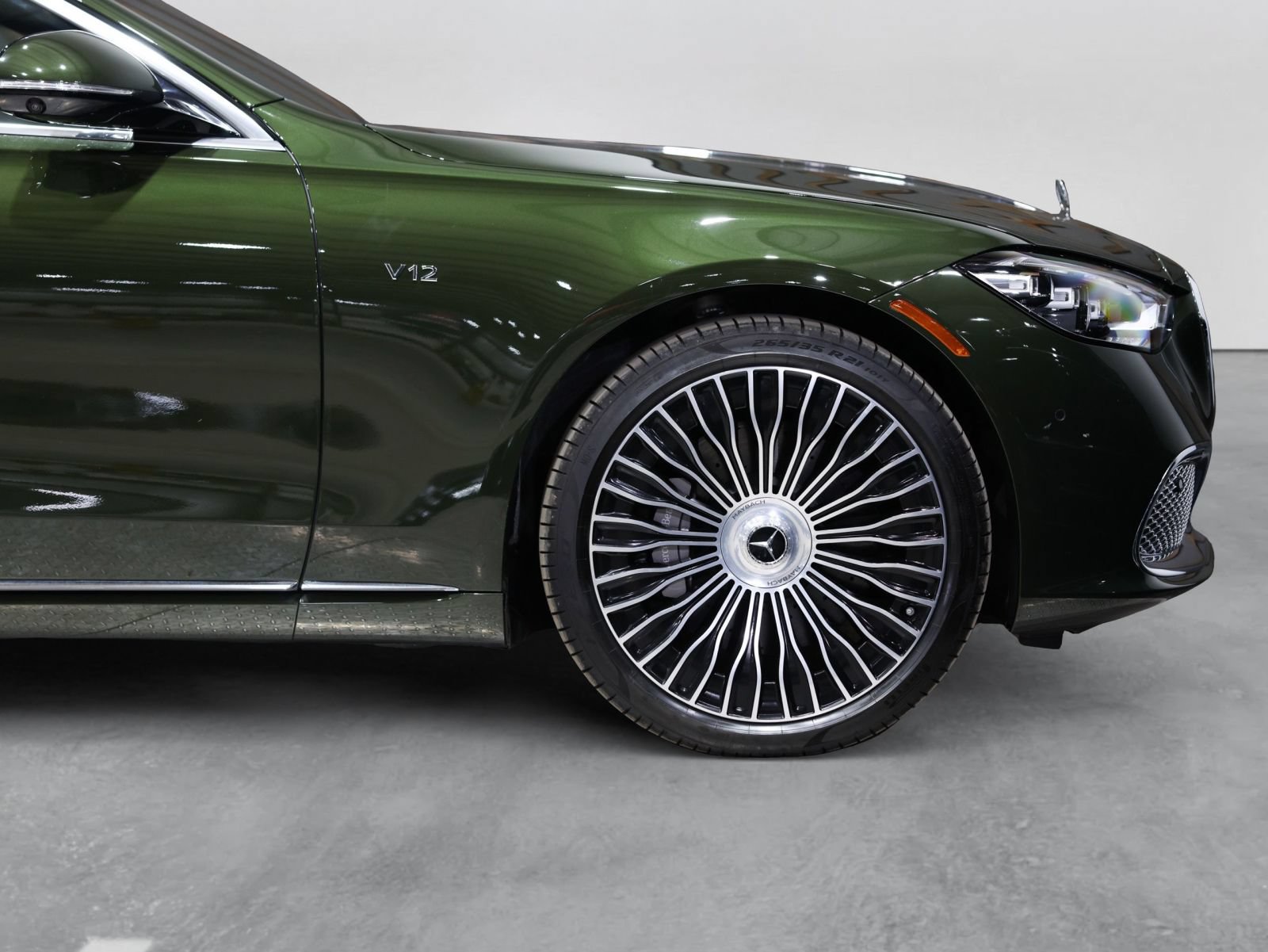 Used 2024 Mercedes-Benz Maybach S 680 4MATIC image 21