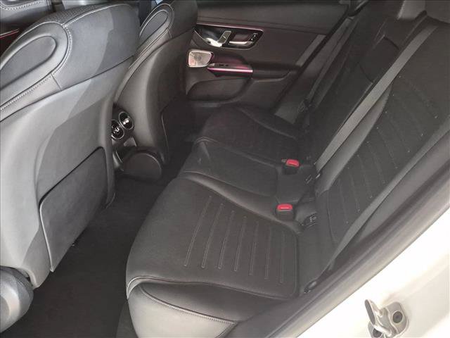 Used 2025 Mercedes-Benz GLC 300 4MATIC image 20