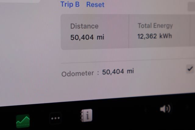 Used 2023 Tesla Model 3 Standard Range RWD image 43