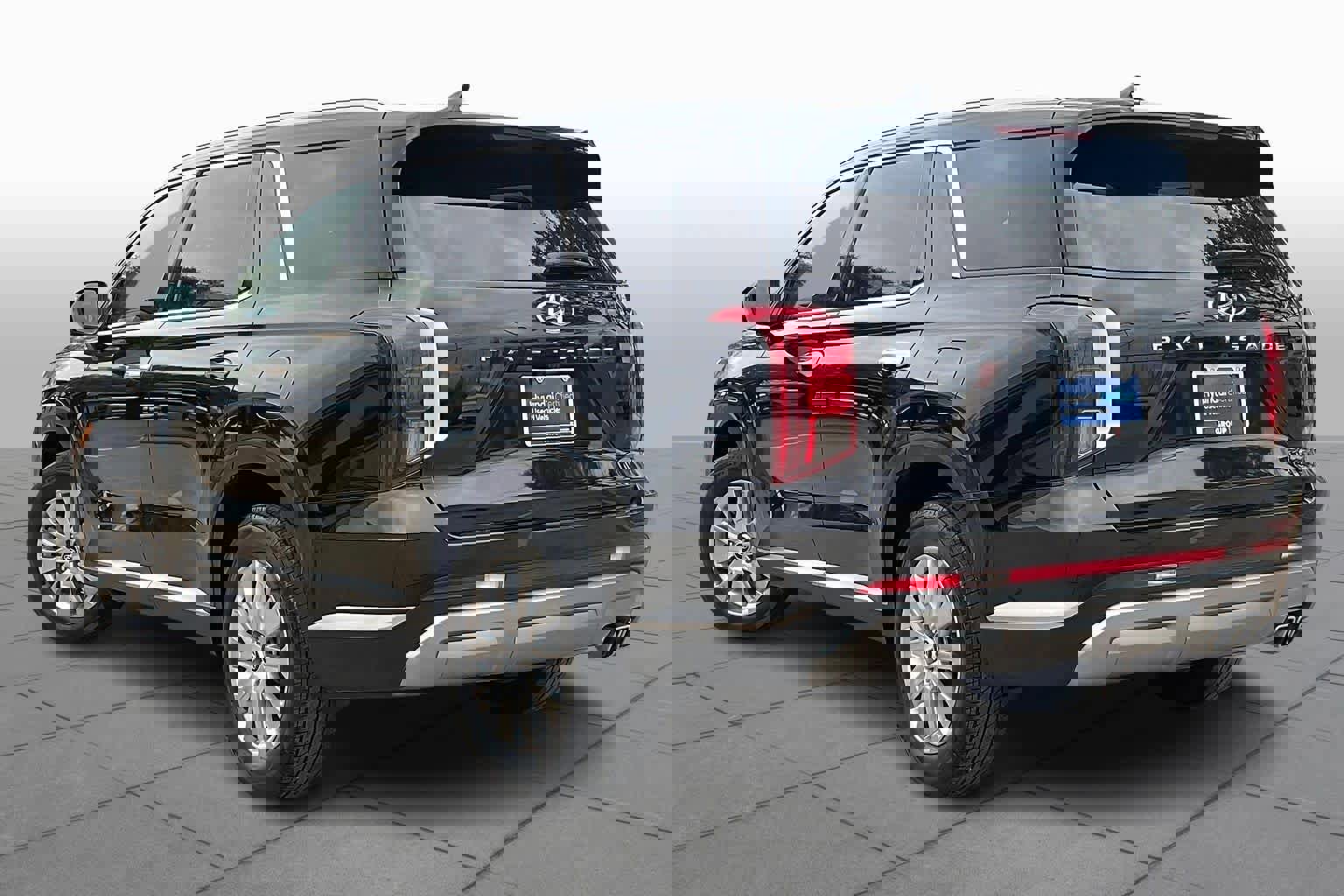 Used 2025 Hyundai Palisade SEL FWD image 12