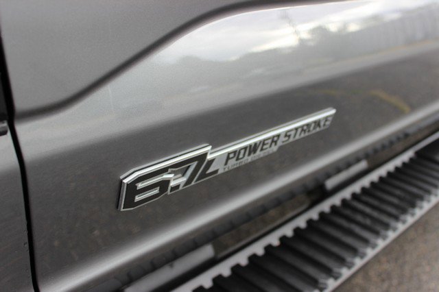 Used 2024 Ford F350 Lariat w/ Lariat Ultimate Package image 3