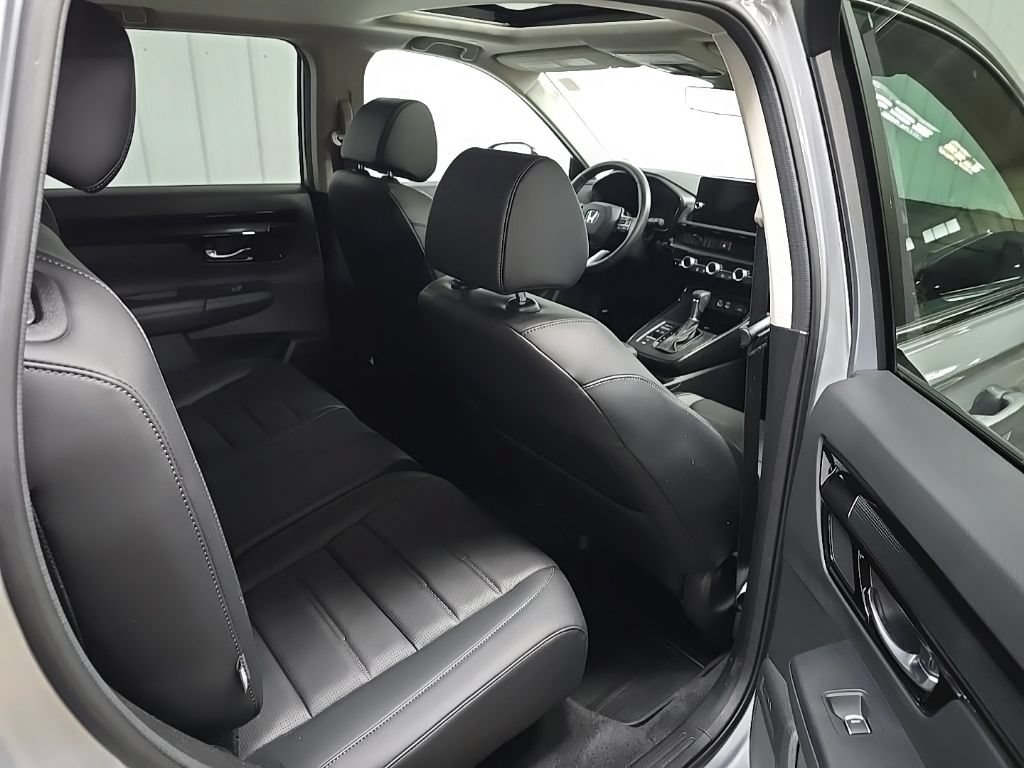 Used 2023 Honda CR-V EX-L image 18