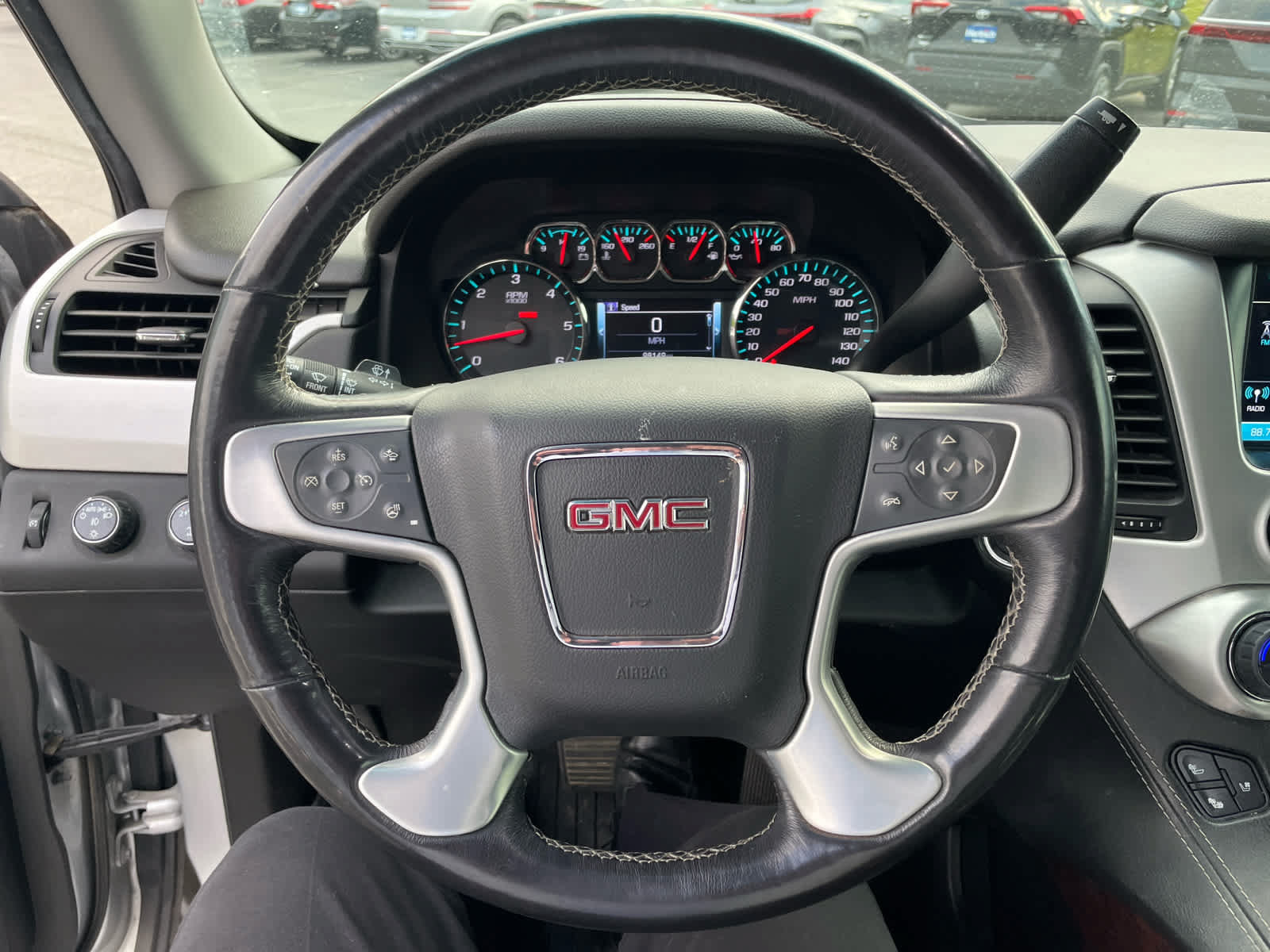 Used 2018 GMC Yukon SLT AWD/4WD image 19